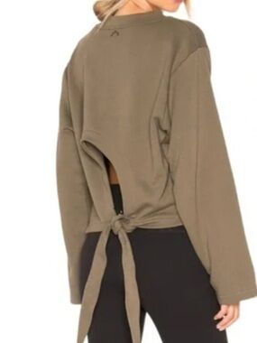 Varley Weymouth Sweatshirt in Olive size Medium